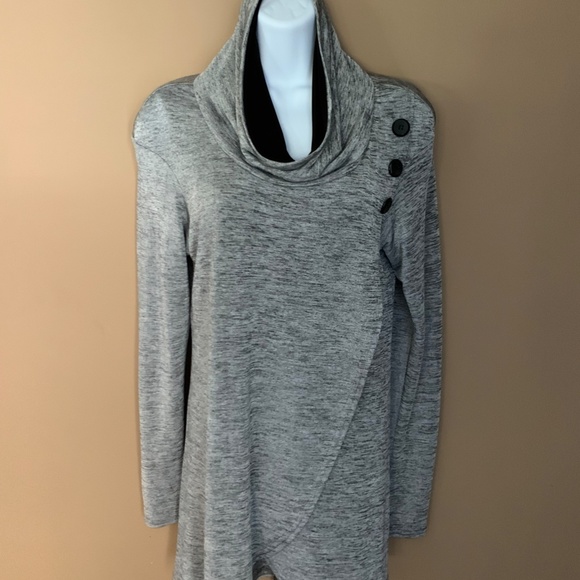 NWT Joseph Ribkoff silver gray long top in a flowing fabric Sz 8 - Picture 2 of 9